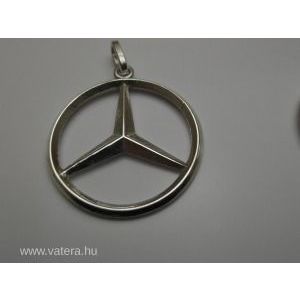 Mercedes, autós -- ezüst medál 2, 9 cm, áttört kép