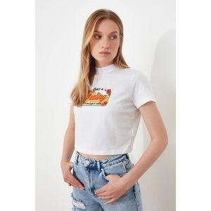 Trendyol White Printed Turtleneck Crop Knitted T-Shirt kép