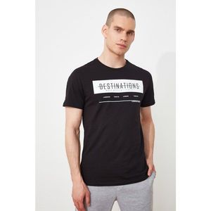 Trendyol Black Men's Regular Fit Short Sleeve Leather Look Printed T-Shirt kép