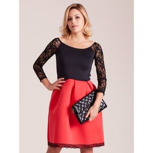 Red and black dress with pleats and lace kép