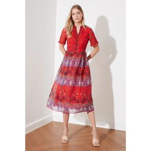 Trendyol Red Ruffle Detail Dress kép