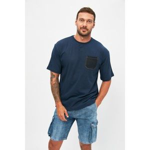 Trendyol Navy Blue Men's Oversize Crew Neck Denim Pocket Detailed T-Shirt kép