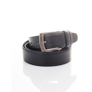 Men´s black leather belt with a metal buckle kép