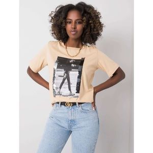 Beige women's t-shirt with a print kép