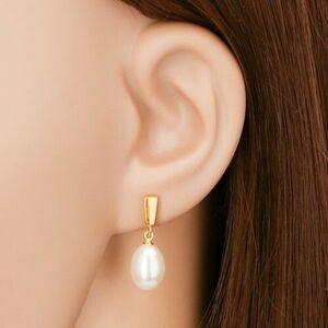 14K arany fülbevaló - függő ovális gyöngy fehér színben, fényes sáv kép