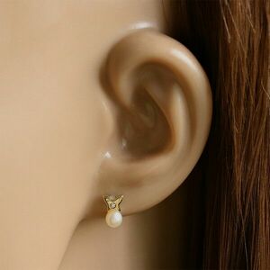375 arany fülbevaló – kicsi pillangó egy kerek cirkóniával, fehér gyöngy, beszúrós fülbevaló kép