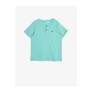 Koton Boy's Green Cotton Collar Buttoned Short Sleeve T-shirt with Pocket kép