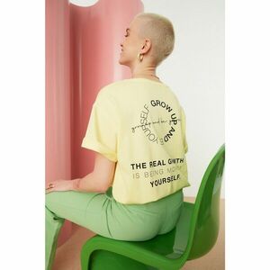 Trendyol Yellow Back Printed Boyfriend Knitted T-Shirt kép