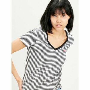 Black-and-white women's striped Levi's T-shirt® kép