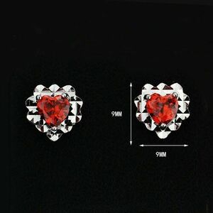 Fülbevaló 925 ezüstből - piros cirkónia szívecske, szív alapon kép