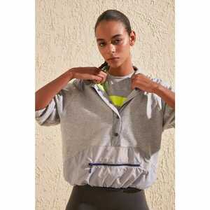 Trendyol Gray Double Sided Neon Parachute Fabric Detailed Sports Sweatshirt kép