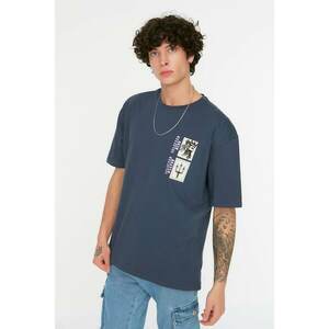 Trendyol Navy Blue Men's Relaxed Fit Crew Neck Short Sleeve Printed T-Shirt kép