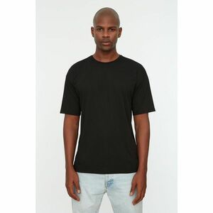 Trendyol Black Men's Basic Relaxed Fit Crew Neck Short Sleeved T-Shirt kép