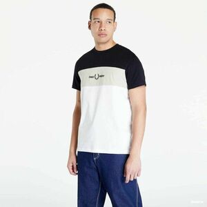 FRED PERRY Embroidered Panel T-Shirt Snow White kép