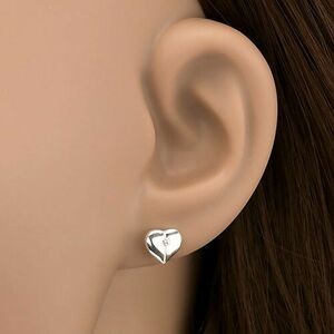 Bedugós fülbevaló 925 ezüstből - fényes kettéosztott szívek cirkóniával kép