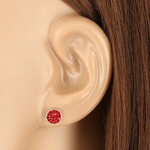 925 ezüst fülbevaló - csillogó kör piros cirkóniákkal kirakva kép