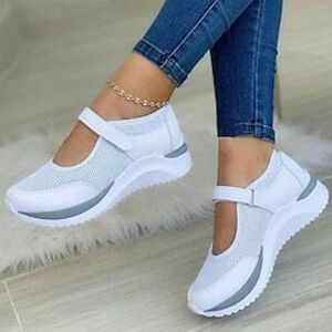 Klasszikus fehér tornacipő kép