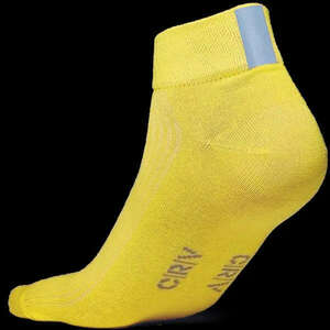 Férfi sárga zokni kép