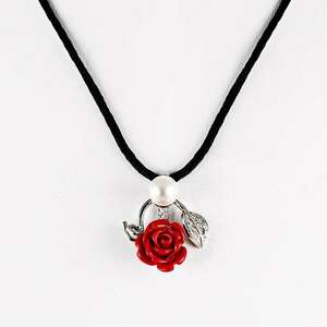 Ezüst Nyaklánc Vörös Rózsa Medállal kép