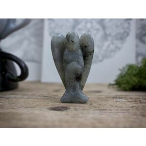 Labradorit angyal ásvány szobor kép