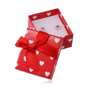 Piros ajándékdoboz fülbevalóhoz – fehér szívek, piros masni kép