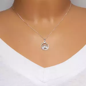 ezüst nyaklánc medállal kép