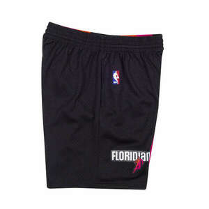 Mitchell & ness miami heat 2005-06 swingman short rövidnadrág férfi fekete m kép