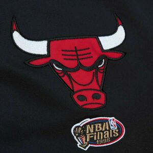 Mitchell & ness chicago bulls nba team og 2.0 lightweight satin jacket kabát férfi fekete s kép