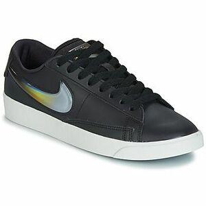 Rövid szárú edzőcipők Nike BLAZER LOW LX W kép