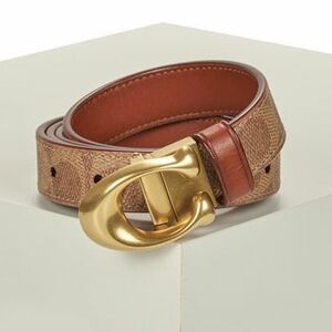 Övek Coach SCULPTED C REVERSIBLE BELT kép