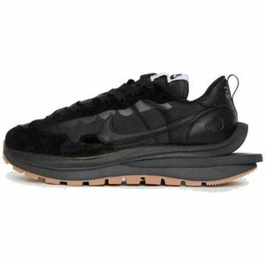 Divat edzőcipők Nike Vaporwaffle Sacai Black Gum GS kép