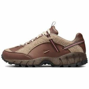 Divat edzőcipők Nike Air Humara LX Jacquemus Brown kép