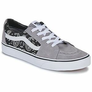 Szürke férfi cipők VANS - 41 kép