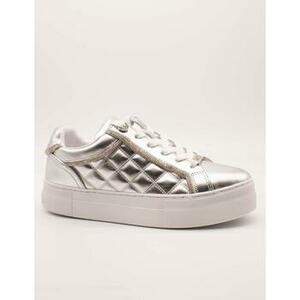 Divat edzőcipők Guess - kép
