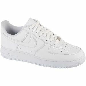 Rövid szárú edzőcipők Nike Air Force 1 07 kép