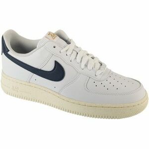 Rövid szárú edzőcipők Nike Air Force 1 07 kép