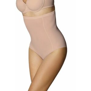 Húzózsinóros bugyi Vala beige plus kép