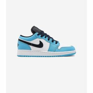 Divat edzőcipők Nike Air Jordan 1 Low UNC kép
