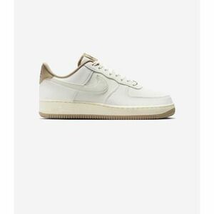 Rövid szárú edzőcipők Nike Air Force 1 Low '07 LV8 Summit White Khaki kép