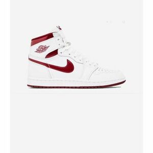 Magas szárú edzőcipők Nike Jordan 1 Retro High '85 OG Metallic Burgundy kép