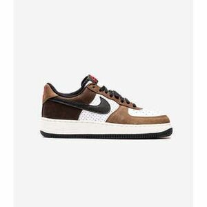 Rövid szárú edzőcipők Nike Air Force 1 Low Escape (2025) kép