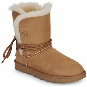 Csizmák UGG BAILEY TIE kép