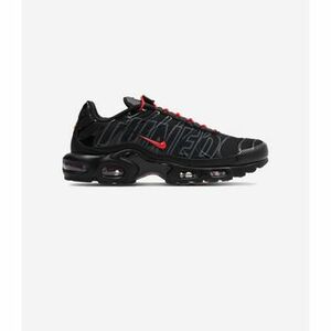Rövid szárú edzőcipők Nike Air Max Plus Tuned Air Black Red kép