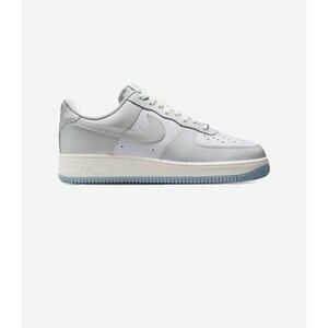 Rövid szárú edzőcipők Nike Air Force 1 Low '07 Photon Dust kép