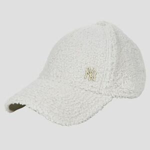 Baseball sapkák New-Era FEMALE BORG 9FORTY® NEW YORK YANKEES STN kép