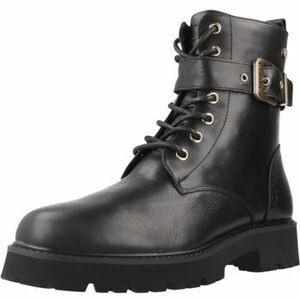 Csizmák Carmela 162598C kép