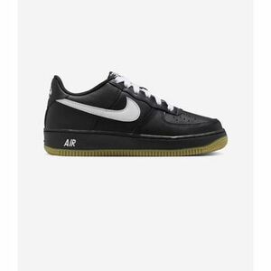 Rövid szárú edzőcipők Nike Air Force 1 Low LV8 Black Gum Light Brown White (GS) kép