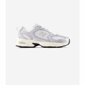 Rövid szárú edzőcipők New Balance 530 Silver Metallic Reflection kép