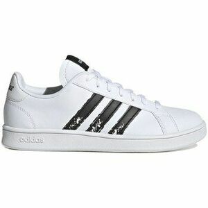 Rövid szárú edzőcipők adidas Court Beyond kép