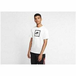 Rövid ujjú pólók Nike BV7639100 kép